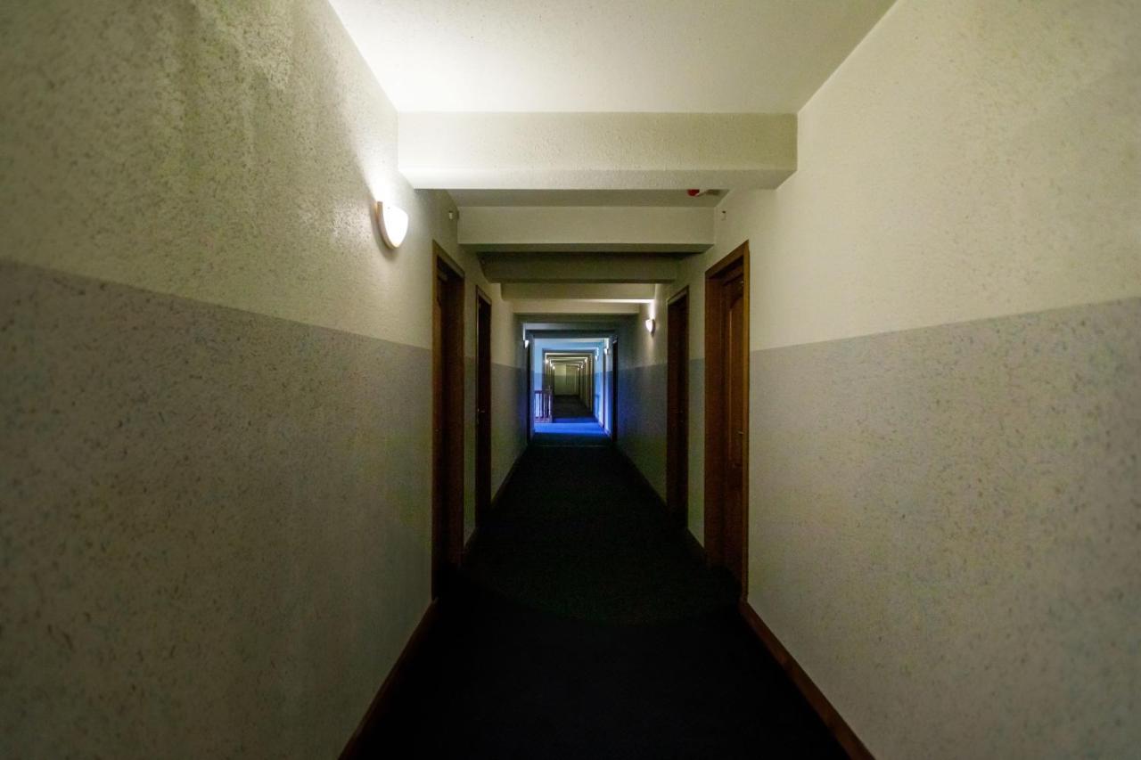 Отель Viesu Nams “Dimantu Ferma” Икшкиле Экстерьер фото